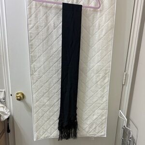 Elegant Black Scarf